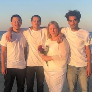 Meet your Posher, Sherry